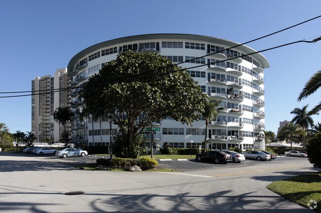 Photo - Le Cercle Condominiums