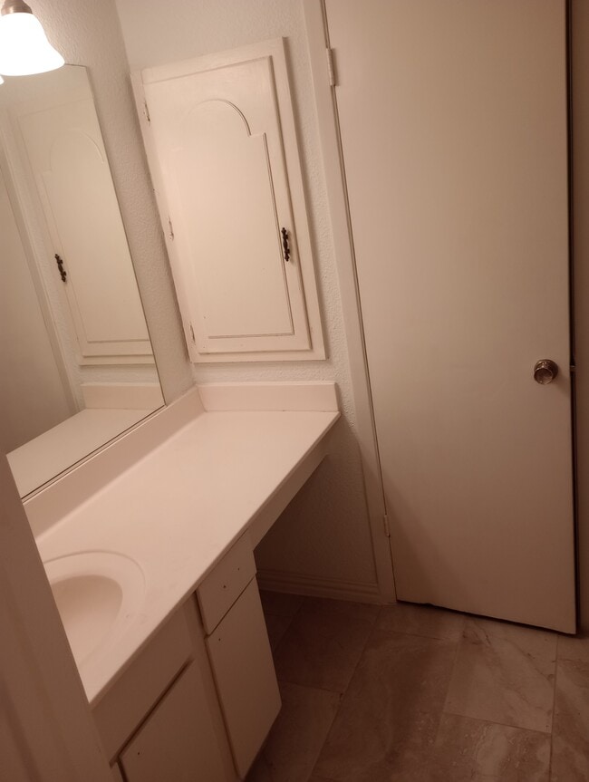 Building Photo - 7152 Fair Oaks Ave Unit 2210