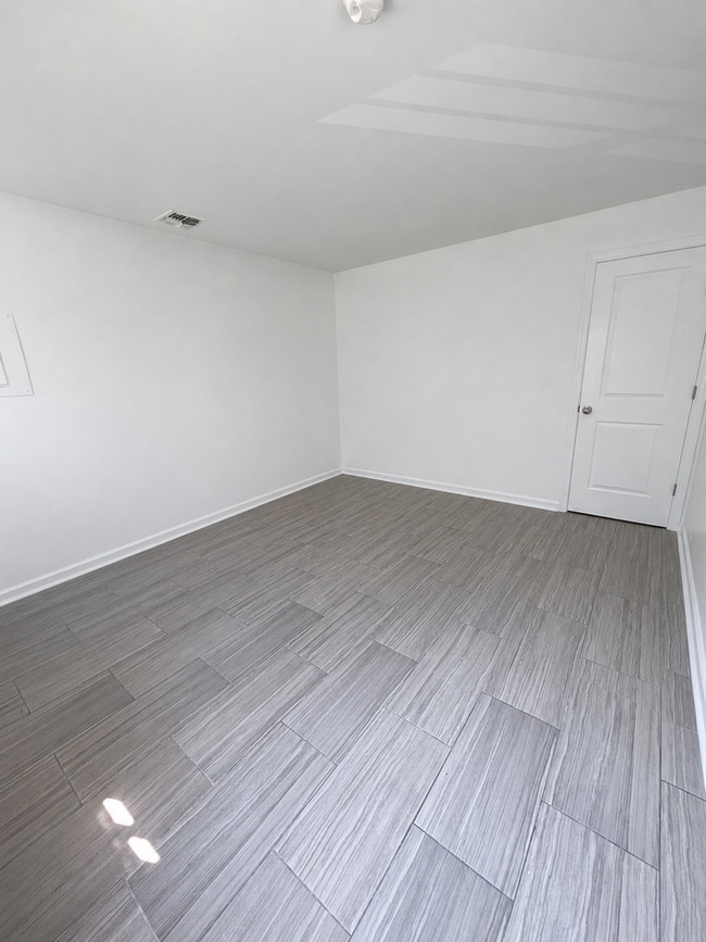 1139 Sewall Ave Unit 1