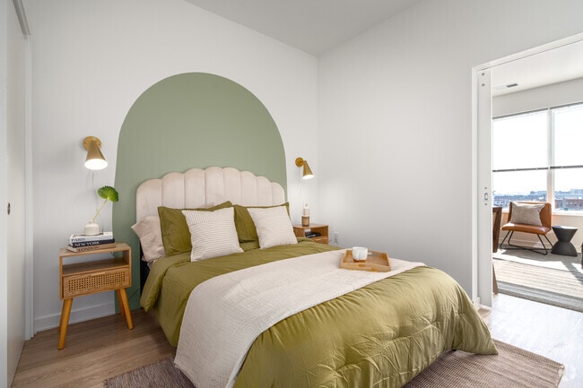 1BR, 1BA - 568SF
