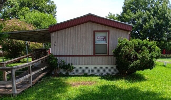 Building Photo - 3230 S Loop 1604 E Unit B03