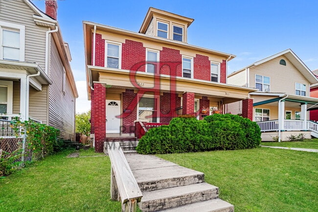 Photo - 623 Gilbert St