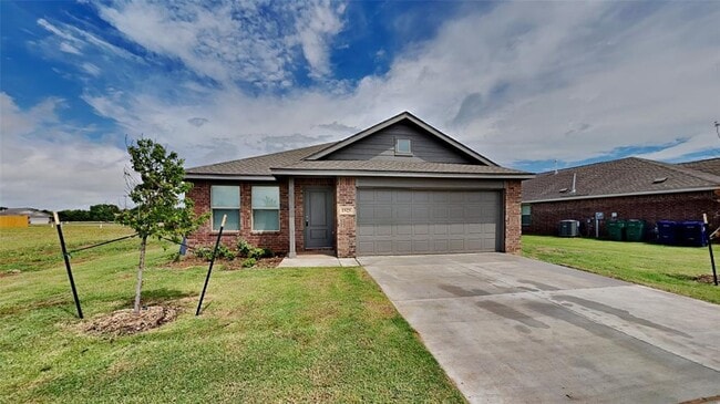 Photo - 1925 Honey Locust Dr