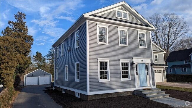 Building Photo - 35 Graves Ave Rental