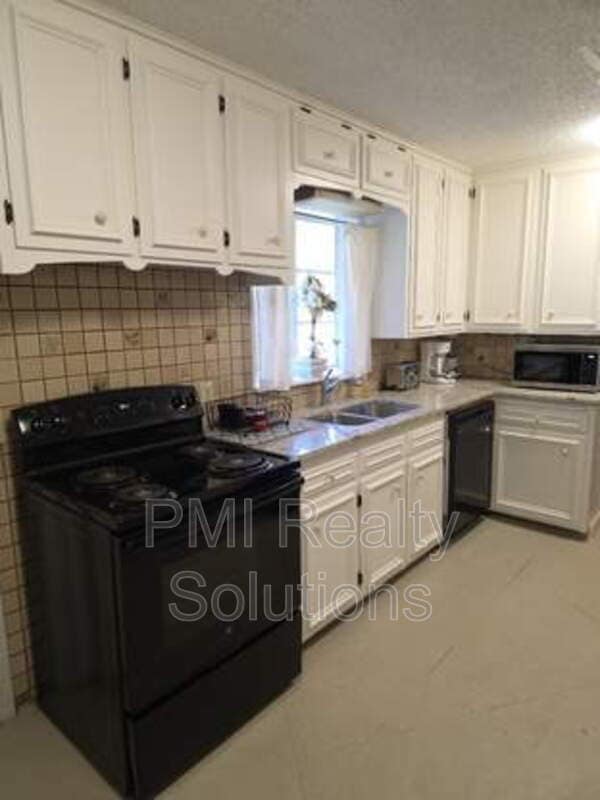 Photo - 4506 E 38th Pl
