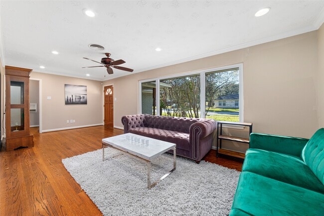 Photo - 10627 Moonlight Dr