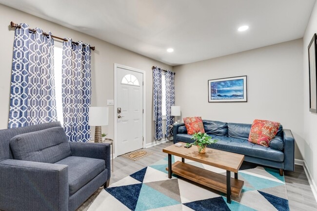 Photo - 407 N 3 1/2 Ave