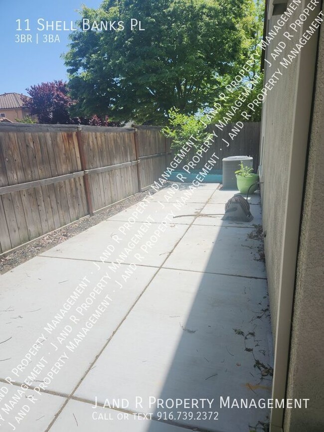 Photo - 11 Shell Banks Pl