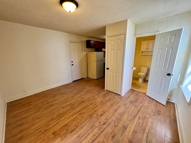 Photo - 114 E Rogers St Unidad 2A