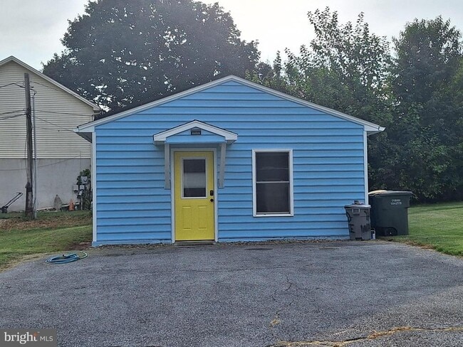 Building Photo - 928 Nixon Dr Rental
