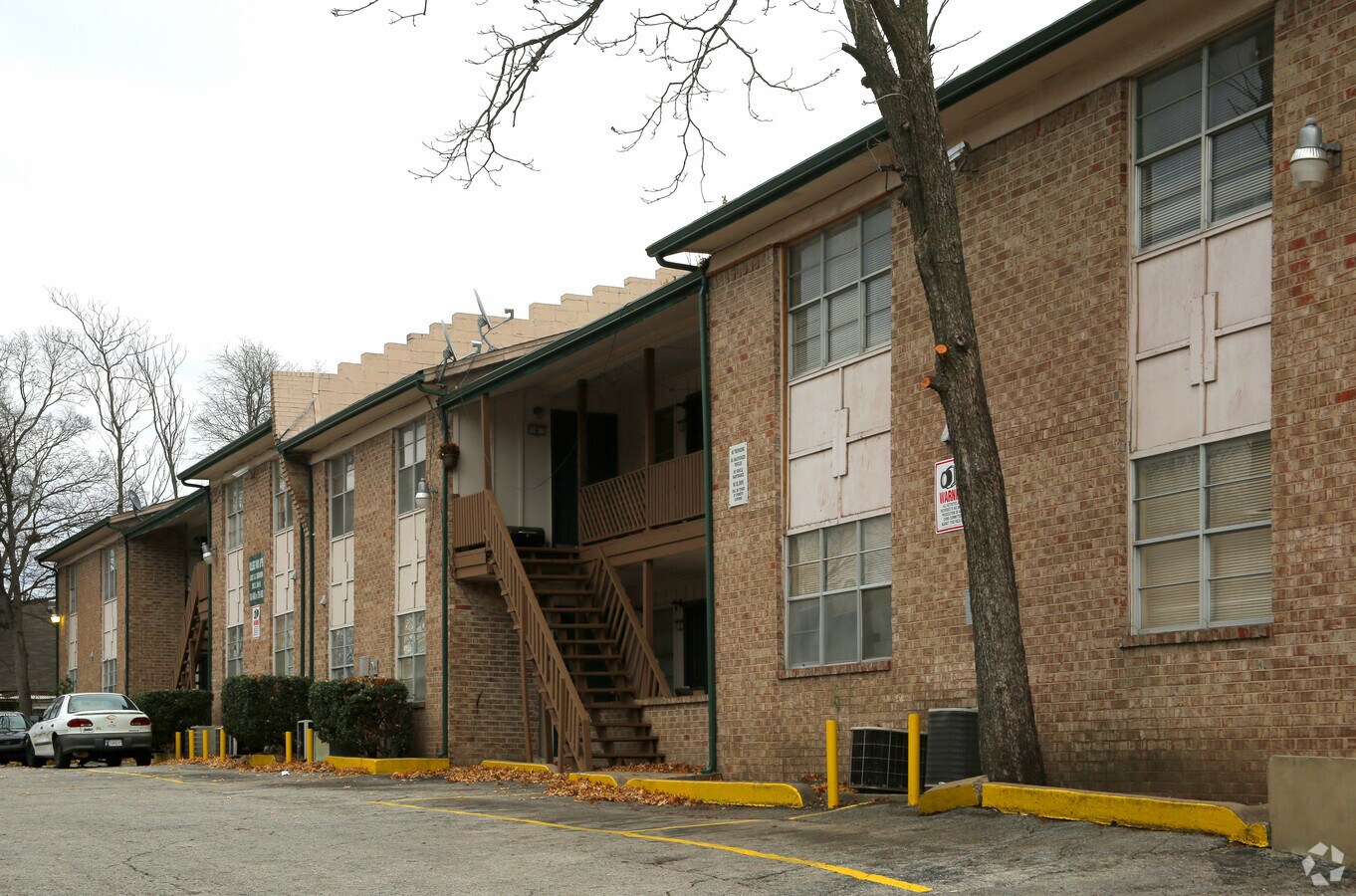 College Park Apartments - College Park Apartments