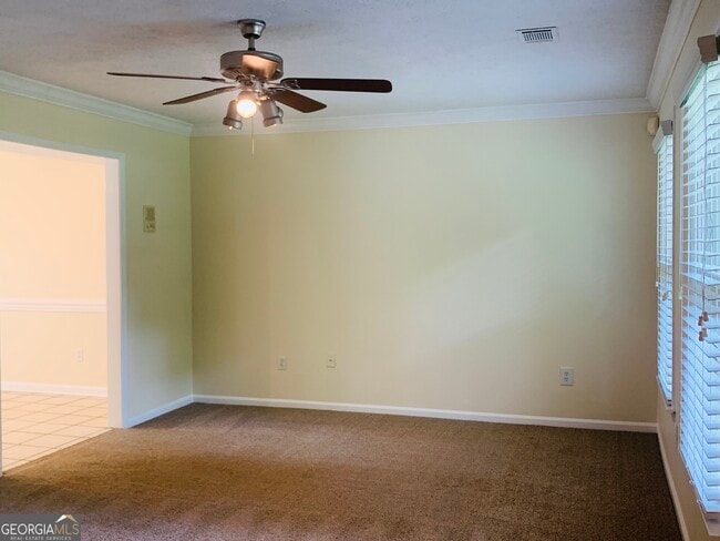 Photo - 400 Pinegate Rd