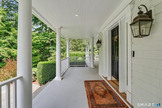 25 Alwyn Ln