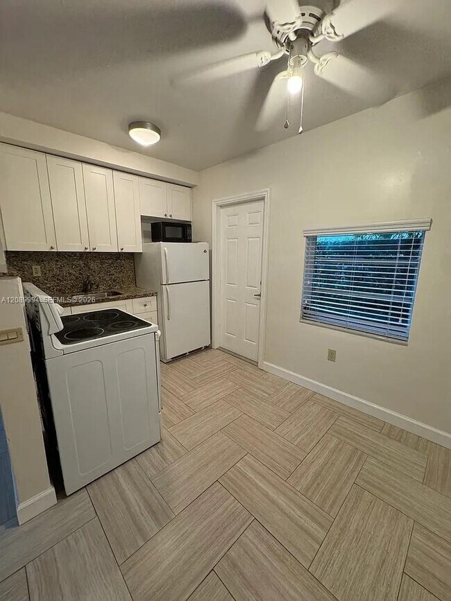 Photo - 11890 NE 16th Ave Unit 4