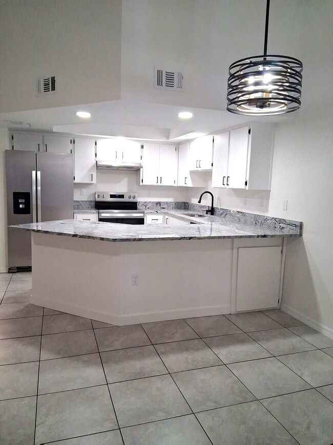 Photo - 10490 Chalmer St Unidad 8