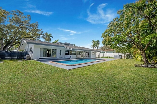 Photo - 2015 NE 198th Terrace Casa