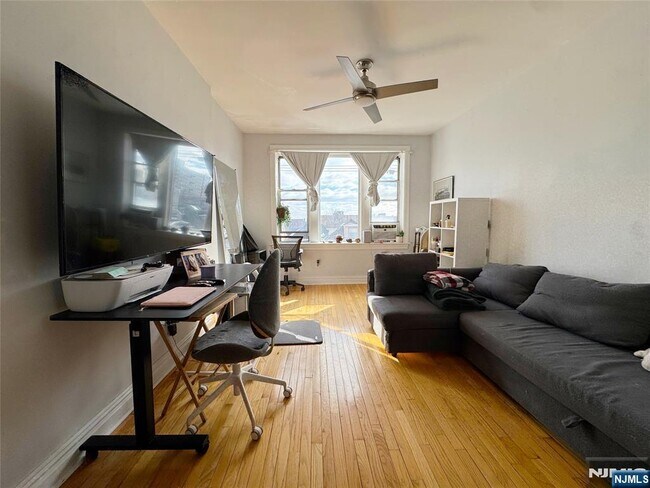 Photo - 101 73rd St Unit 32