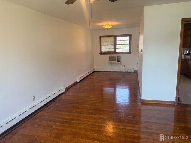 Photo - 304 Fairlamb Ave