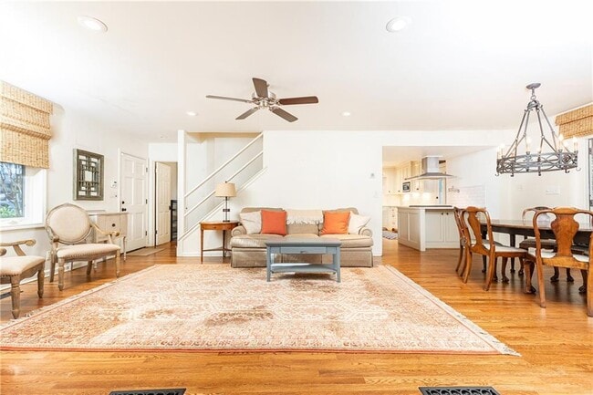 Photo - 2690 Ridgemore Rd NW