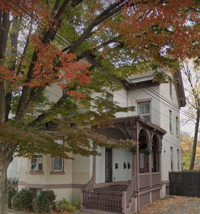 Photo - 11 N Clover St Unidad 1