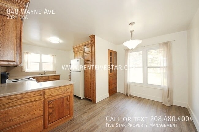 Photo - 848 Wayne Ave