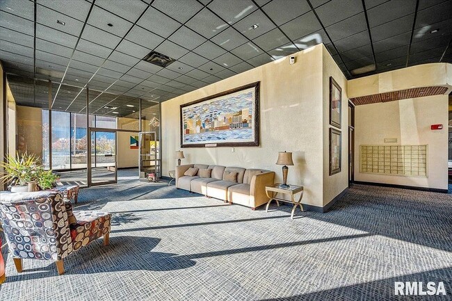 Building Photo - 123 SW Jefferson Ave Unit W2A