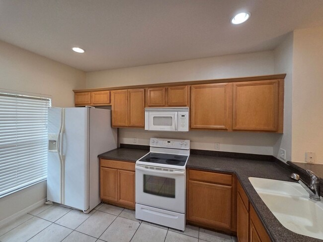 Photo - Beautiful 2 Bedroom, 2.5 Bath Townhome for Rent in The Hammocks!