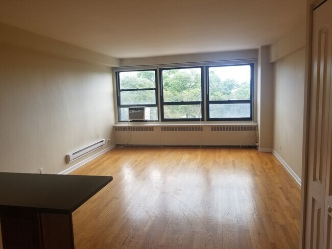 Photo - 4180 N Marine Dr Unit 507