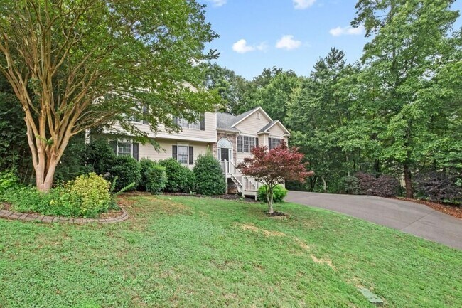 122 Brookhaven Ln