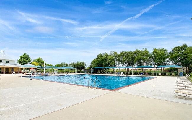 Photo - 604 Creekside Dr