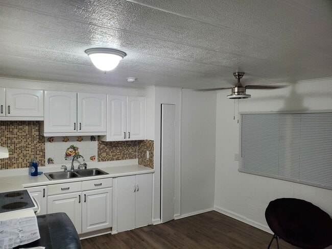 Photo - 5094 Kellchris ln Unit Luxury