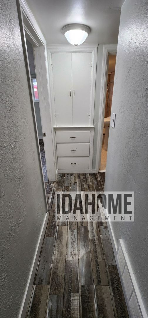 Photo - 626-628 W Custer St Unidad 626 W Custer St