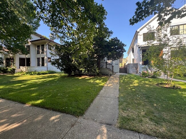 Building Photo - 546 Judson Ave Unit GDN