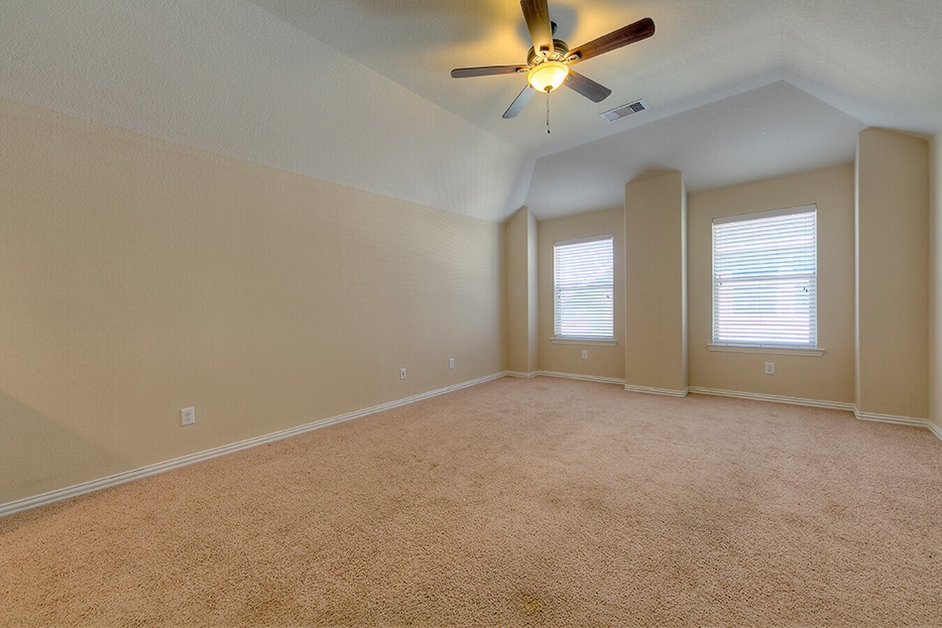 Photo - 10 Quillwood Pl