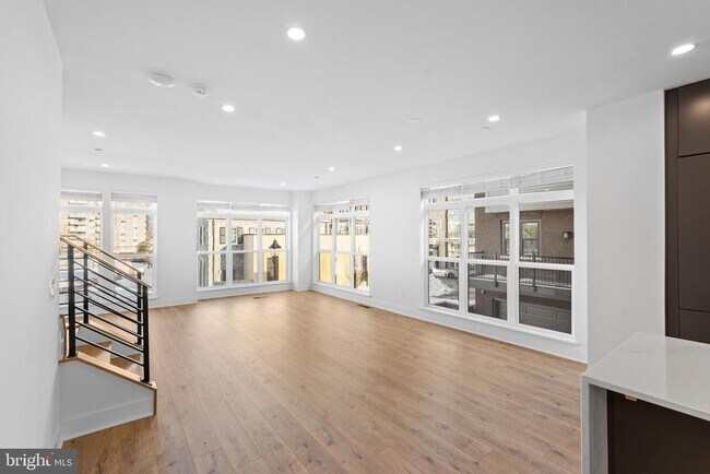 Photo - 5502 Topaz Ln