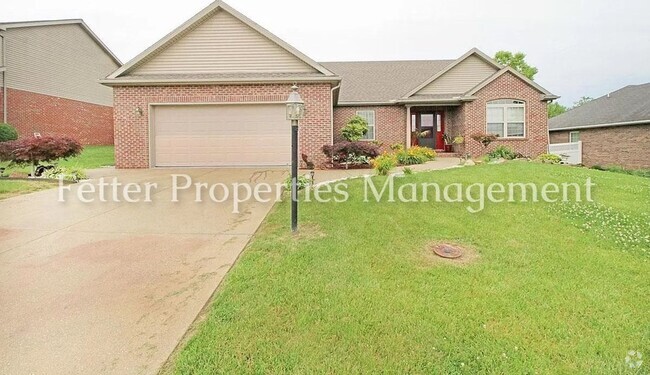 Building Photo - Available Now! Rental