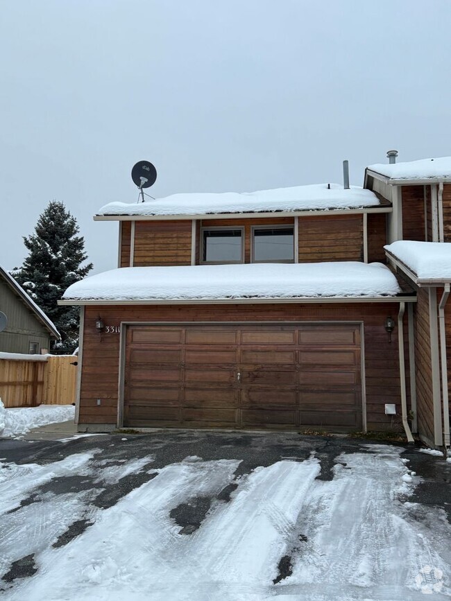 Building Photo - Turnagain Area Townhouse