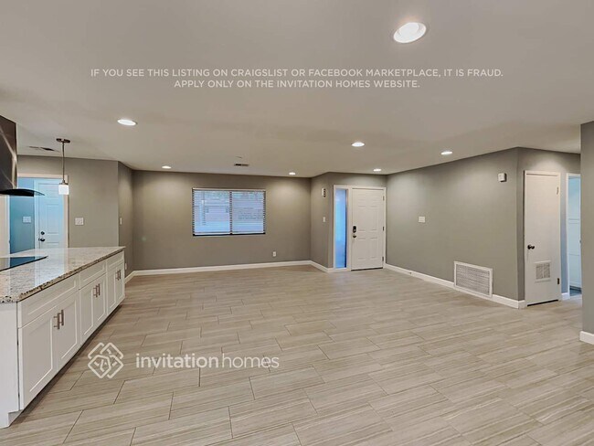 Photo - 8719 E Plaza Ave Casa