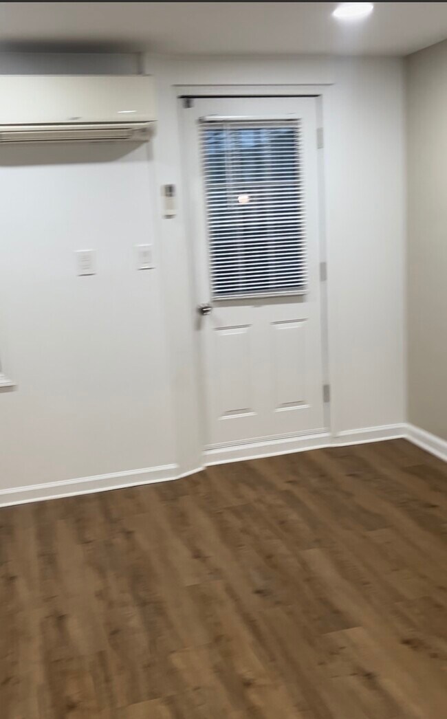 Photo - 605 Bramhall Ave