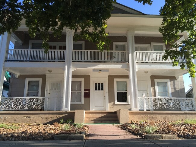 Building Photo - 112 E Courtland Pl Unit 2