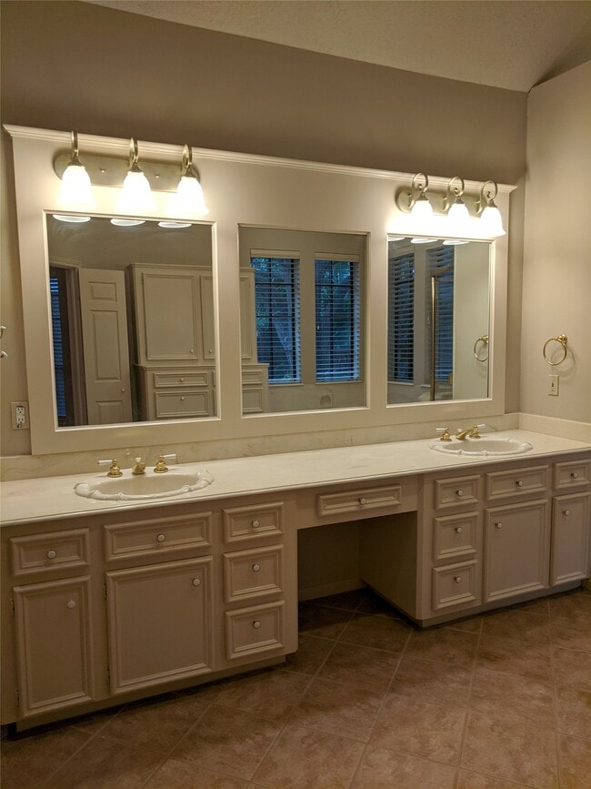 Building Photo - 5106 Olympia Fields Ln