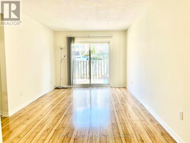 Photo - 115 Rock Fern Way