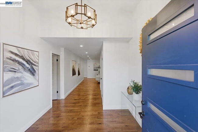 Photo - COMING SOON  / 4br - 2358SqFt - THE MOST GORGEOUS RENTAL HOME IN THE MISSION
