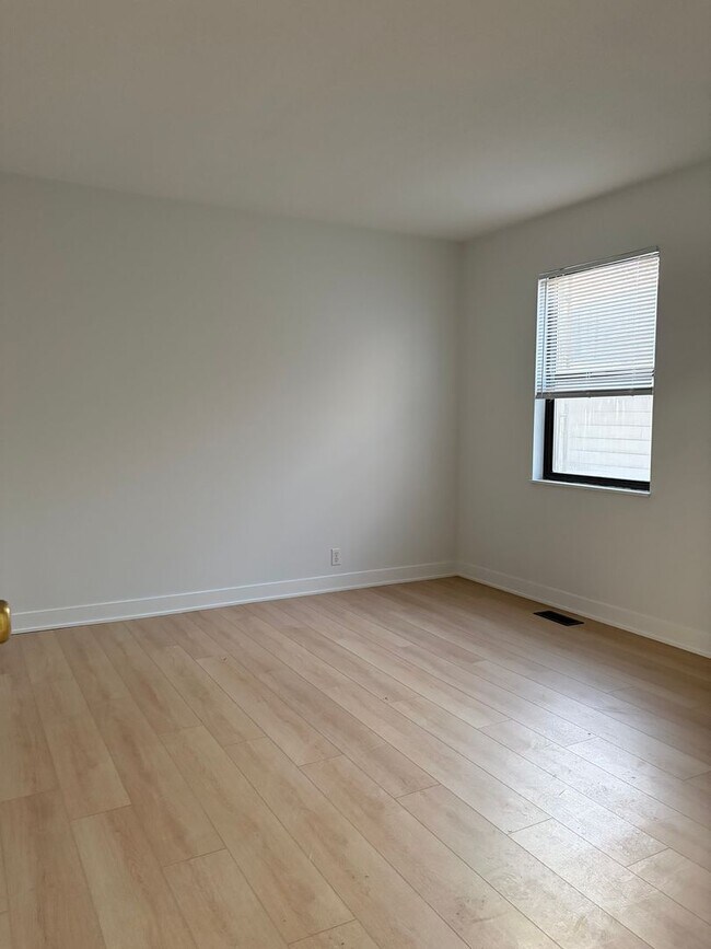 Photo - Charter Homes 312-314 Unit 314