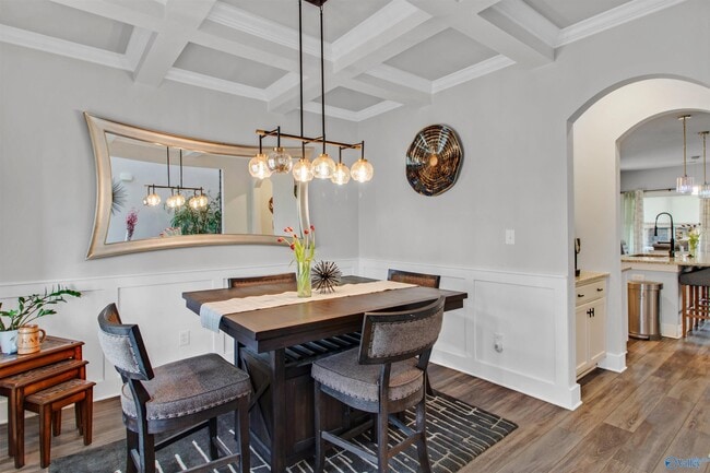 Photo - 124 Hutchinson Rd