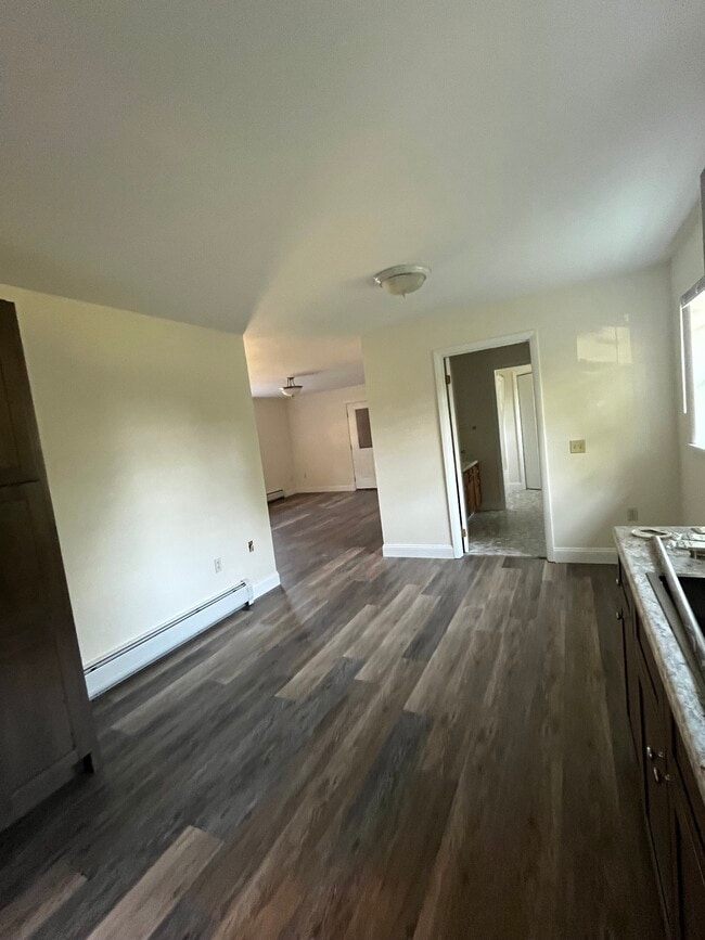 Building Photo - 25 North St Unit 25b Rental