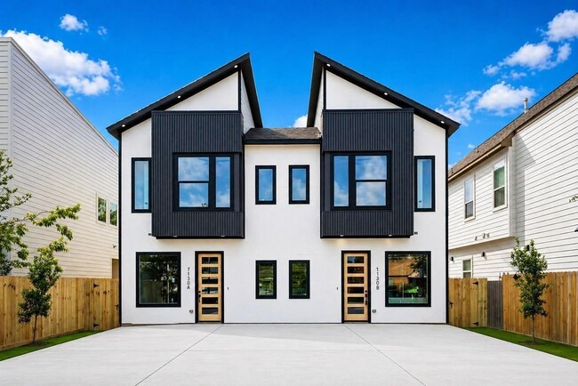 Building Photo - 7130 St Augustine St