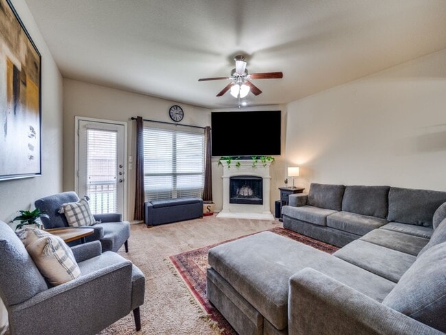 Photo - 8920 Deadwood Ln