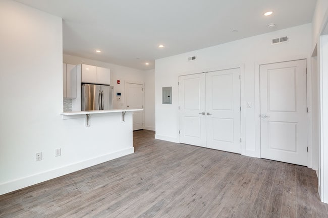 Photo - The Barclay Flats