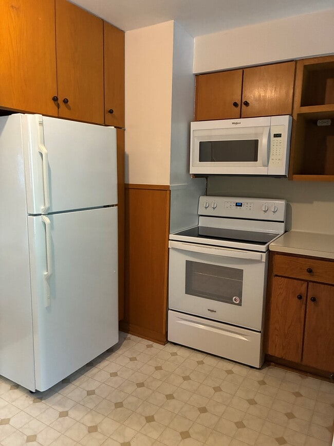 Photo - 2349 Wroxton Rd Unit Apt. 2